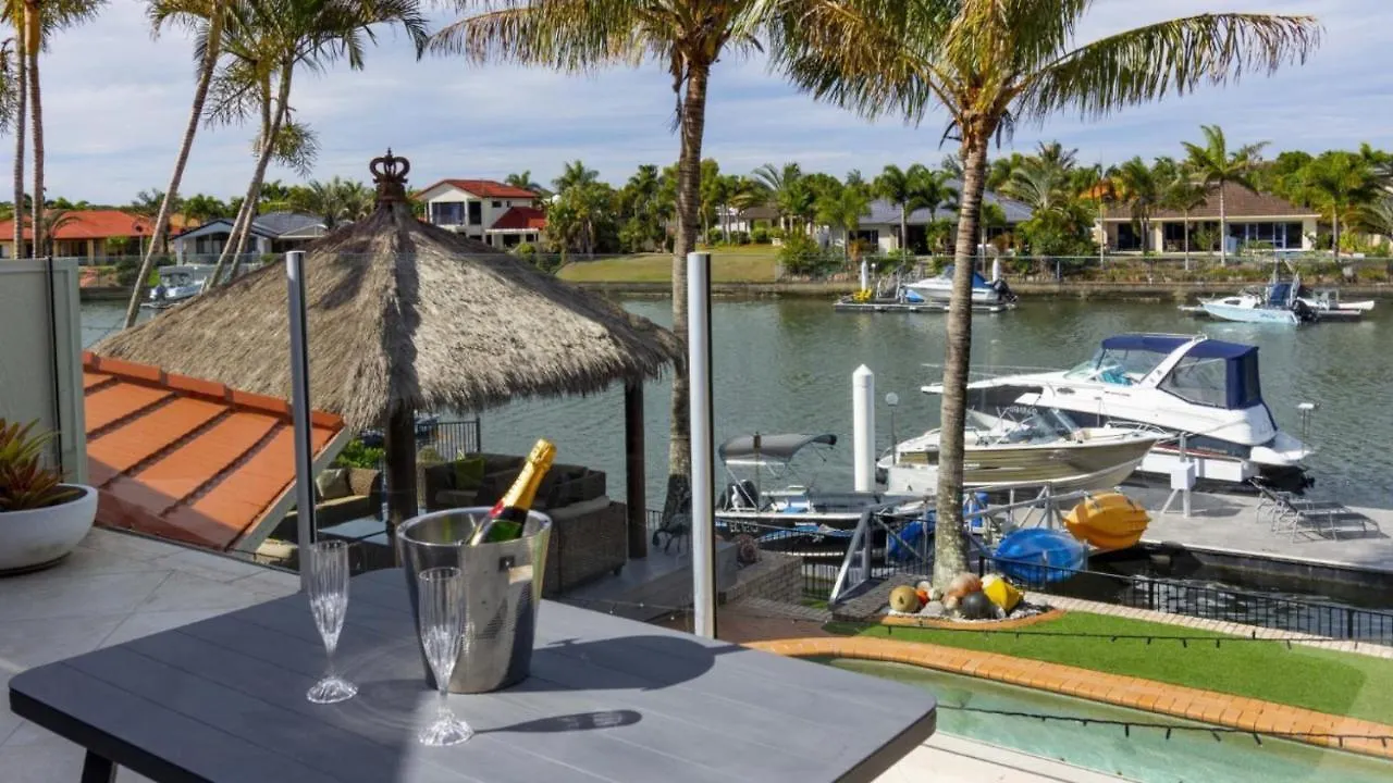 Holiday home Paradise On Banksia Canal Banksia Beach Australia