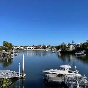 Spectacular Waterfront Holiday home